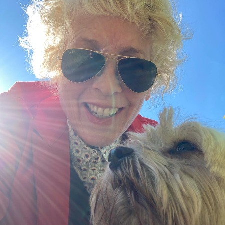 Kelly Coffeild Park took a selfie with her pet dog.